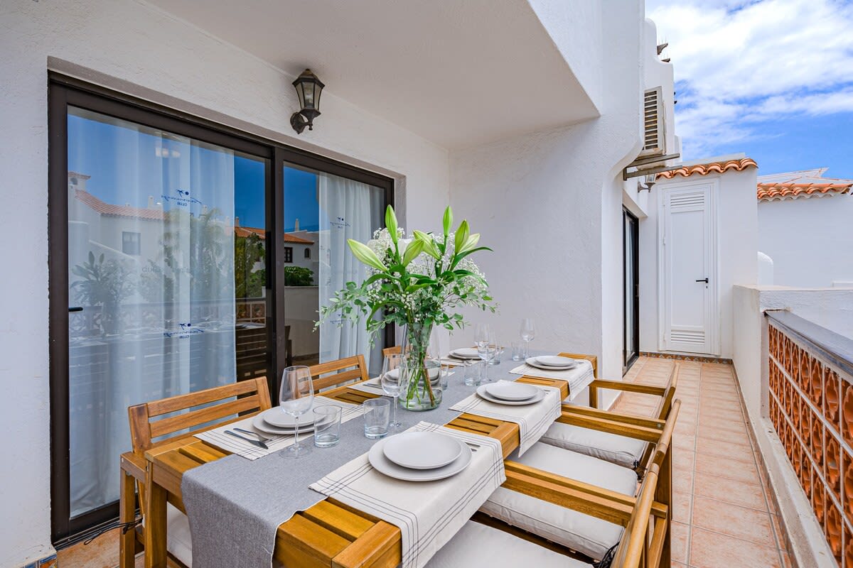 Terrace with Dining Area