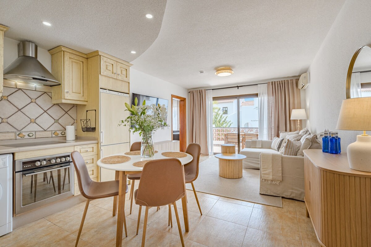 Living Room with Sitting & Dining Area, TV & AC