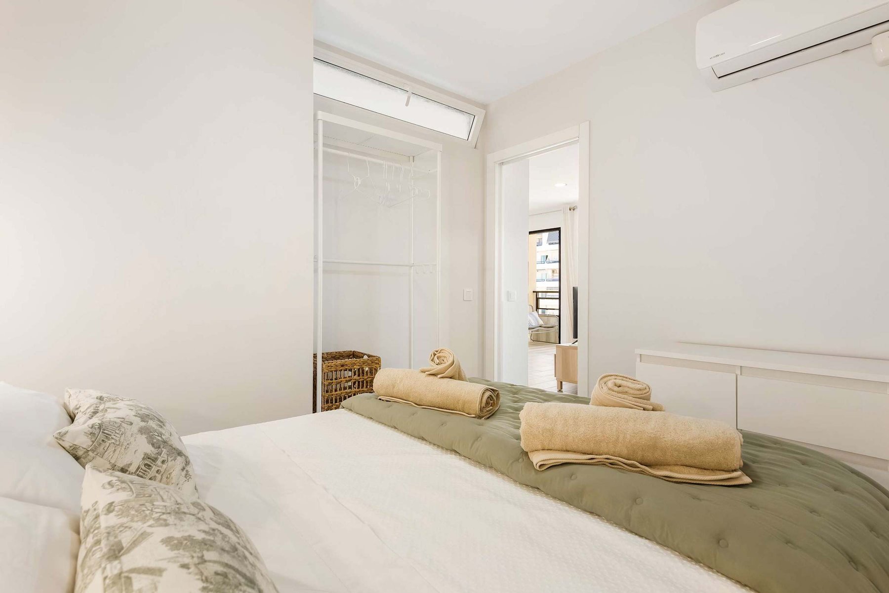 2nd Bedroom with Double Bed, Air Conditioning & Sonos Sound System