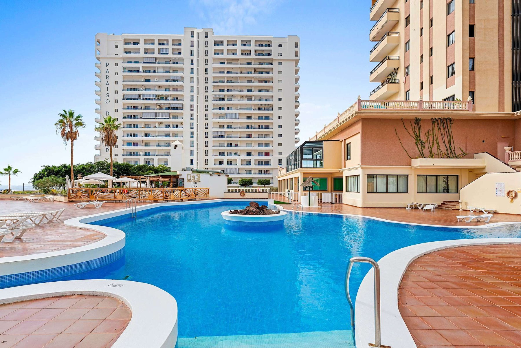Community Swimming Pool with Child Pool & Pool Bar