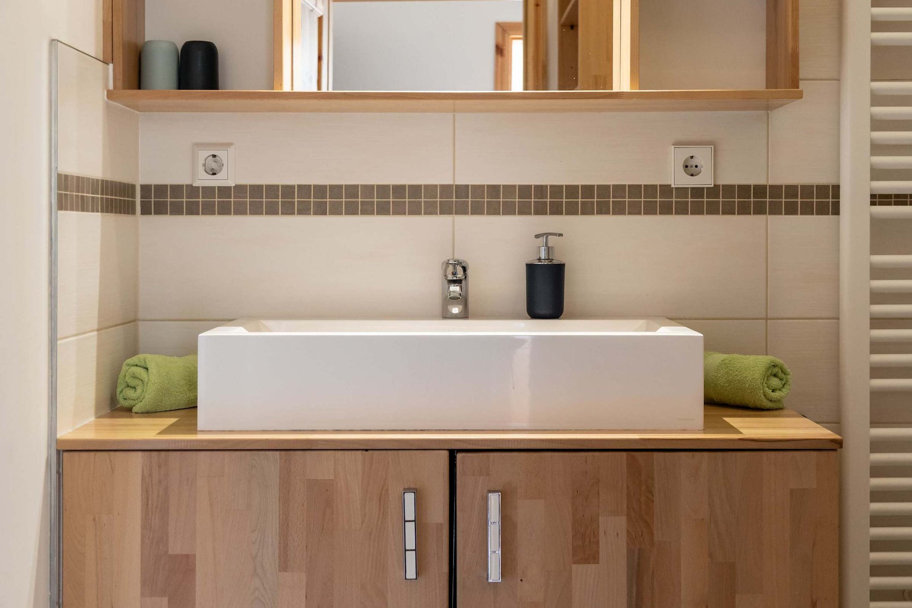 Bathroom with Walk-In Shower, Toilet, Bidet & Basin