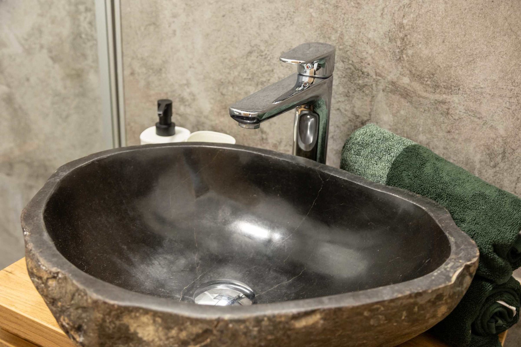 Bathroom with Walk-In Shower, Toilet & Basin