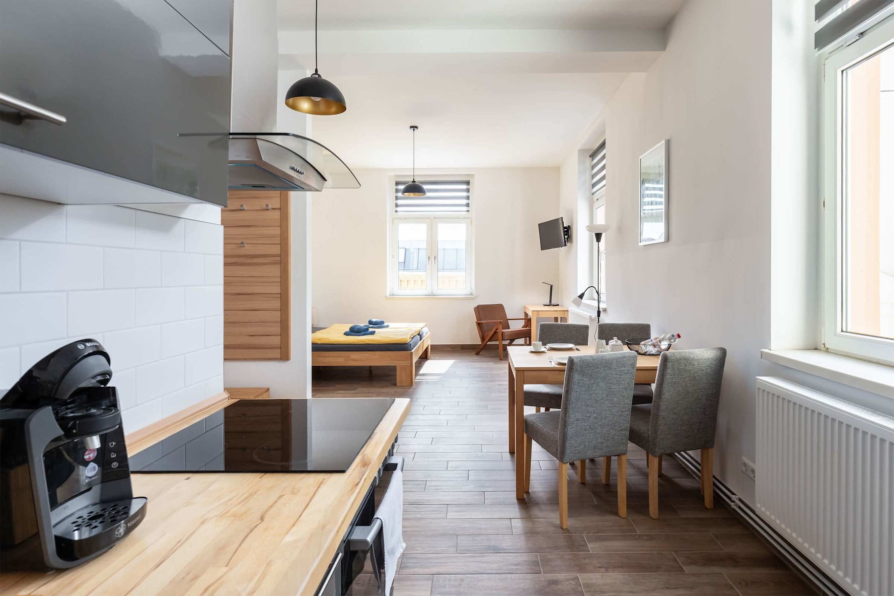 Fully Equipped Kitchen with Fridge, Oven, Microwave & Coffee/Tea Maker