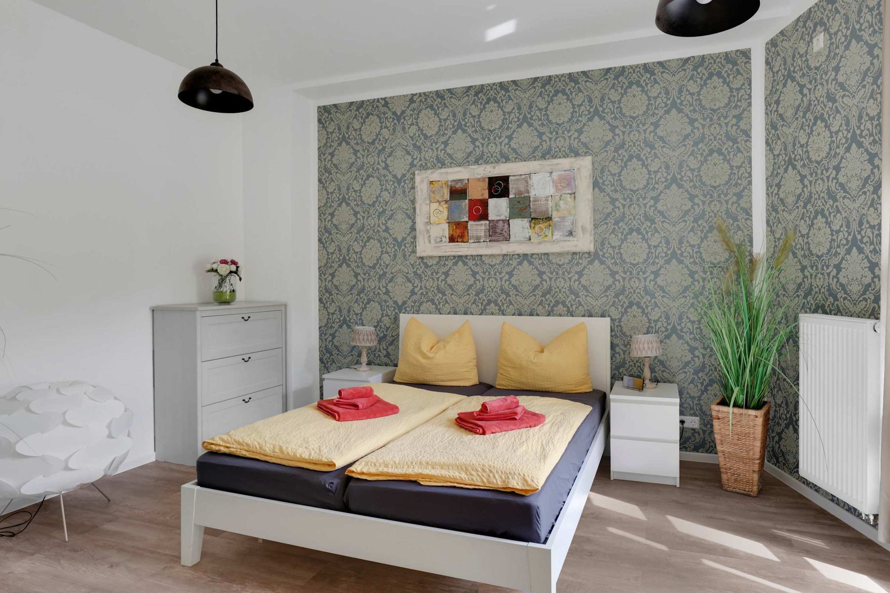 Cozy Double Bedroom with Natural Light | Ample Storage | Your Comfort Starts Here