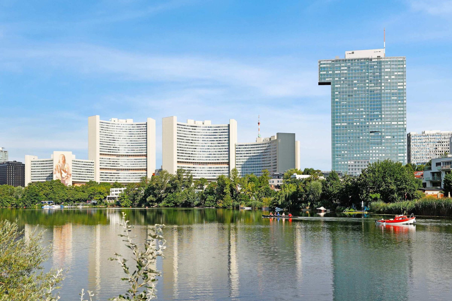 Beautiful Vienna Location Near the Danube & UNO City — Ideal Urban Retreat for Business, Study, or Relocation