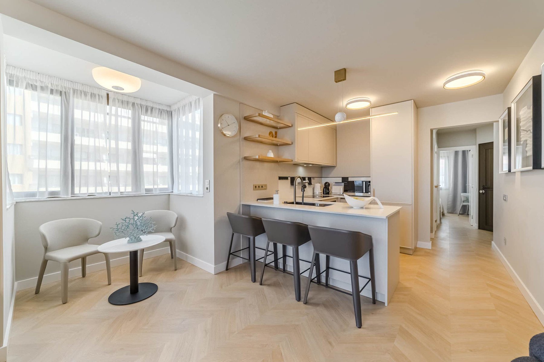 Stylish Open Kitchen & Living Flow – Cook, Dine & Relax with Ocean Views in Costa Adeje