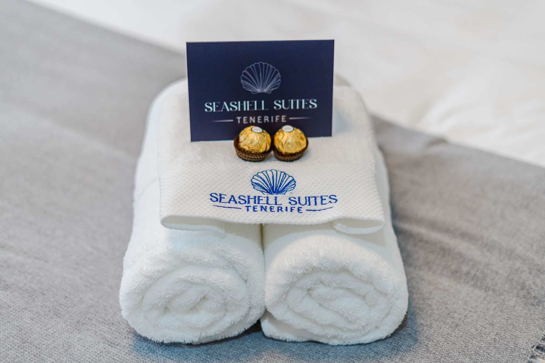 Crisp White Linens – Branded Towels and Soft Bedding Deliver Boutique Comfort and Five-Star Cleanliness