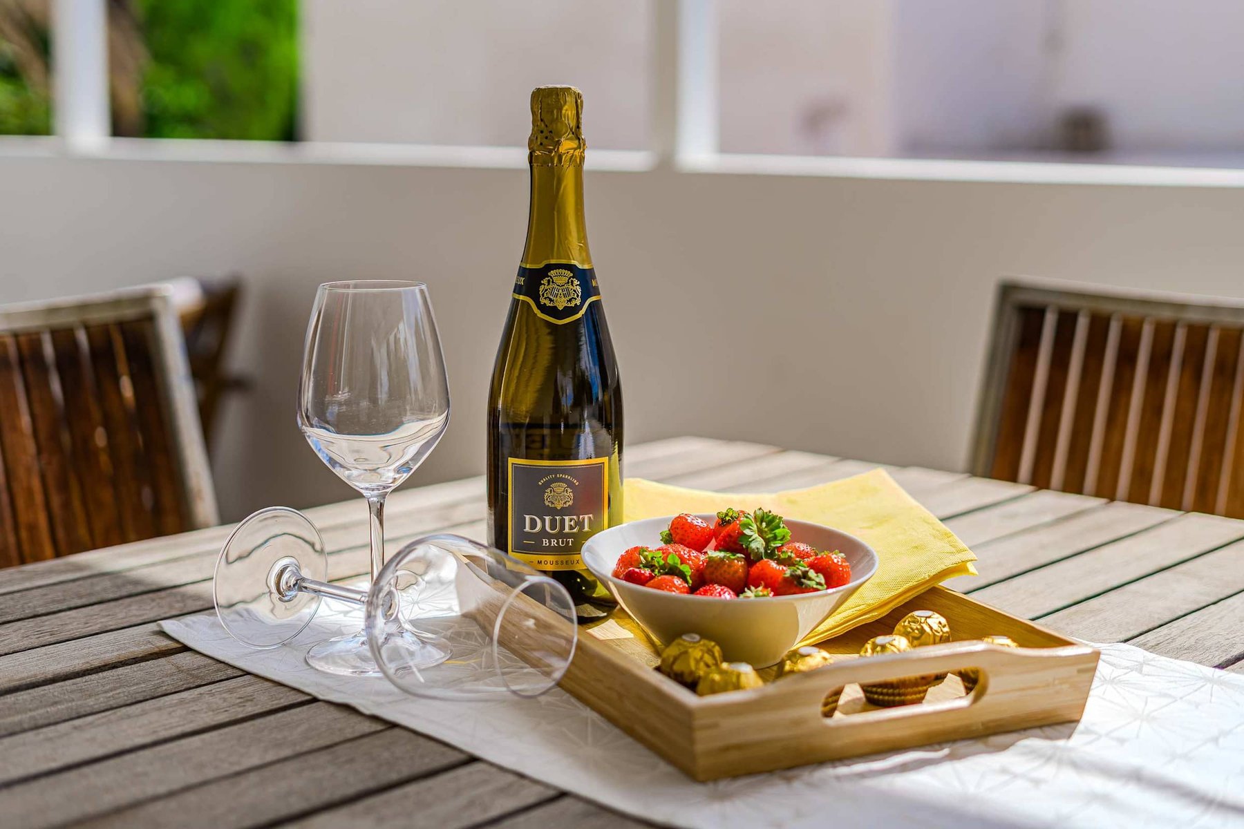 Rooftop Dining Area with Garden Views – Perfect for Al Fresco Feasts, Sunset Tapas or a Lazy Holiday Brunch