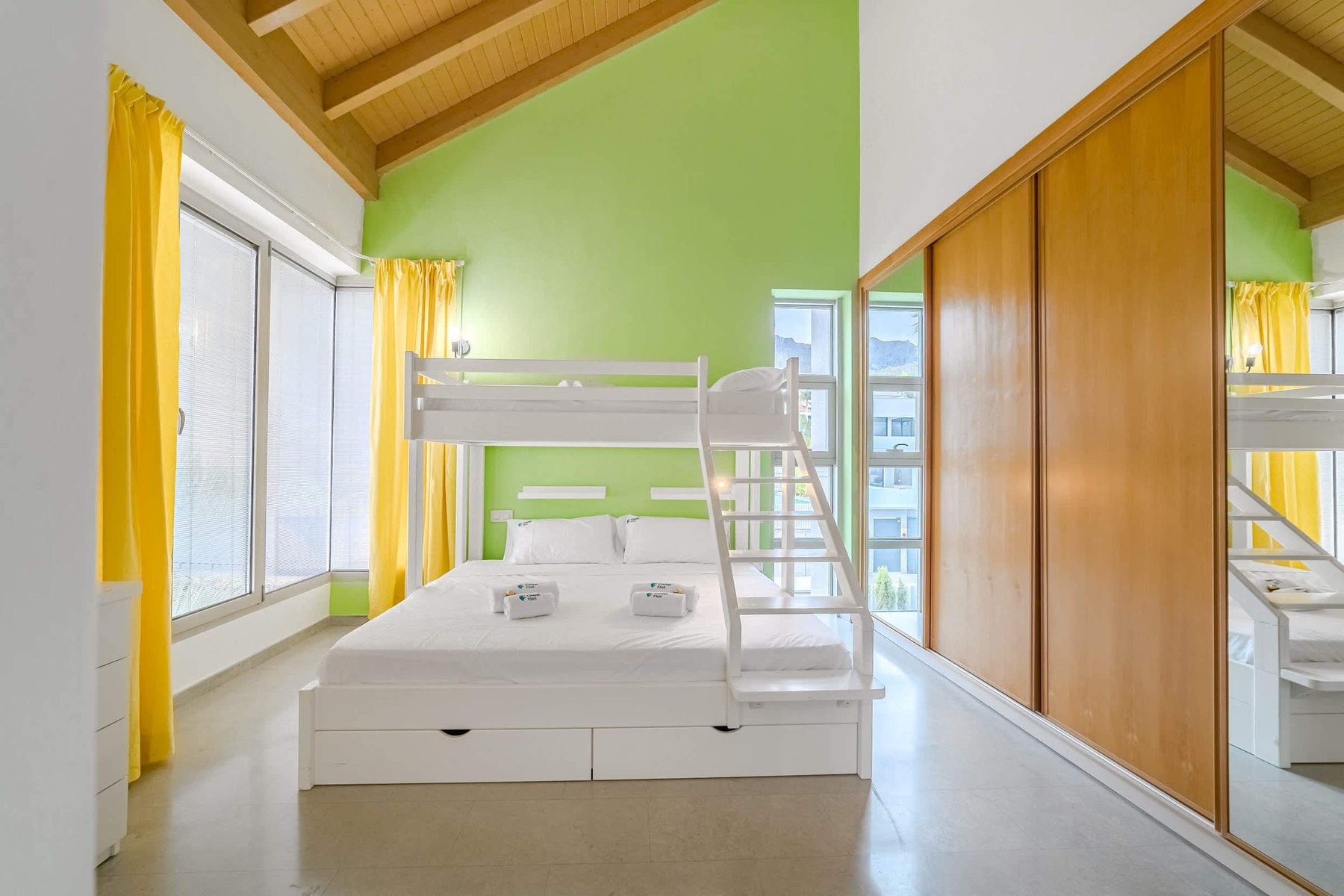 Cheerful Family Room with Bunk Bed - Colourful & Bright Space Perfect for Kids or Groups, Complete with Ensuite & Study Desk