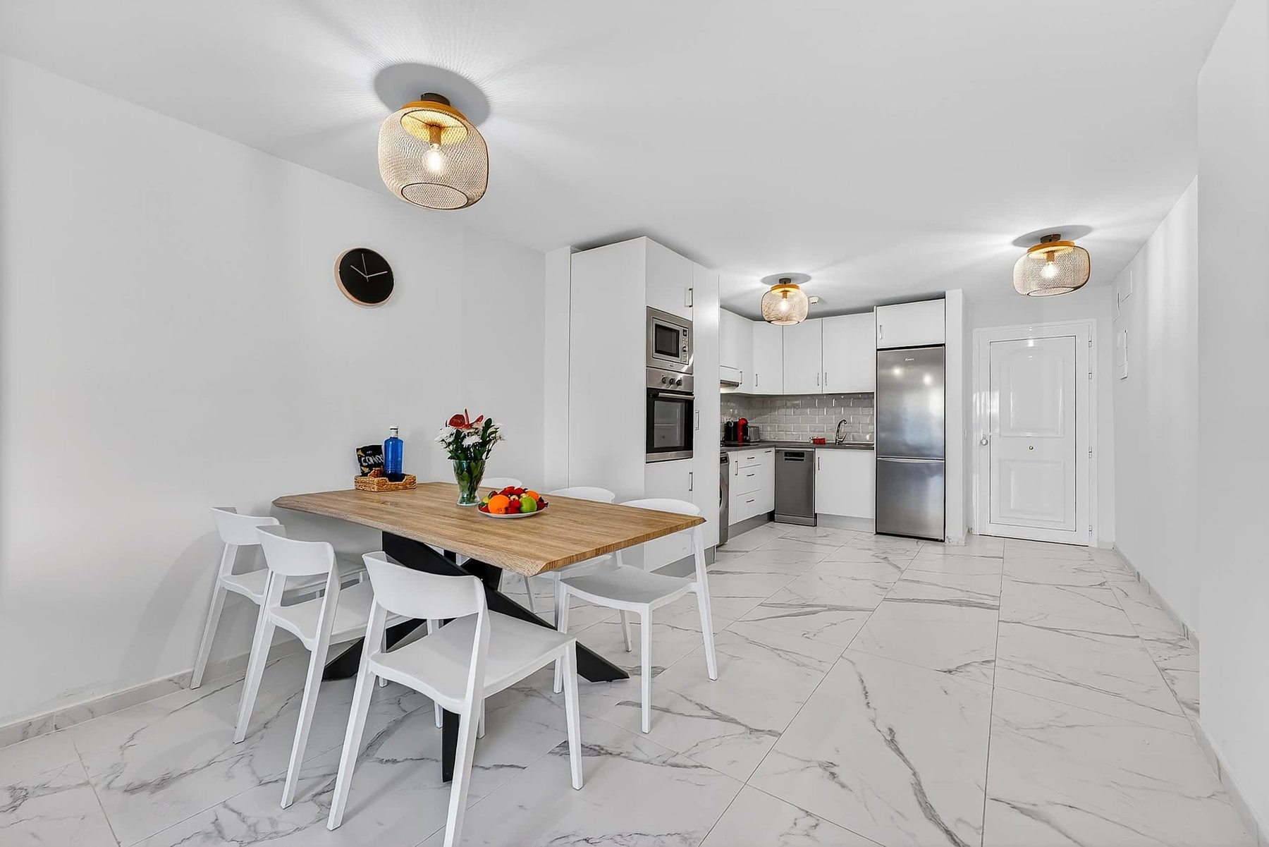 Bright Dining Area Adjacent to the Open-Plan Kitchen