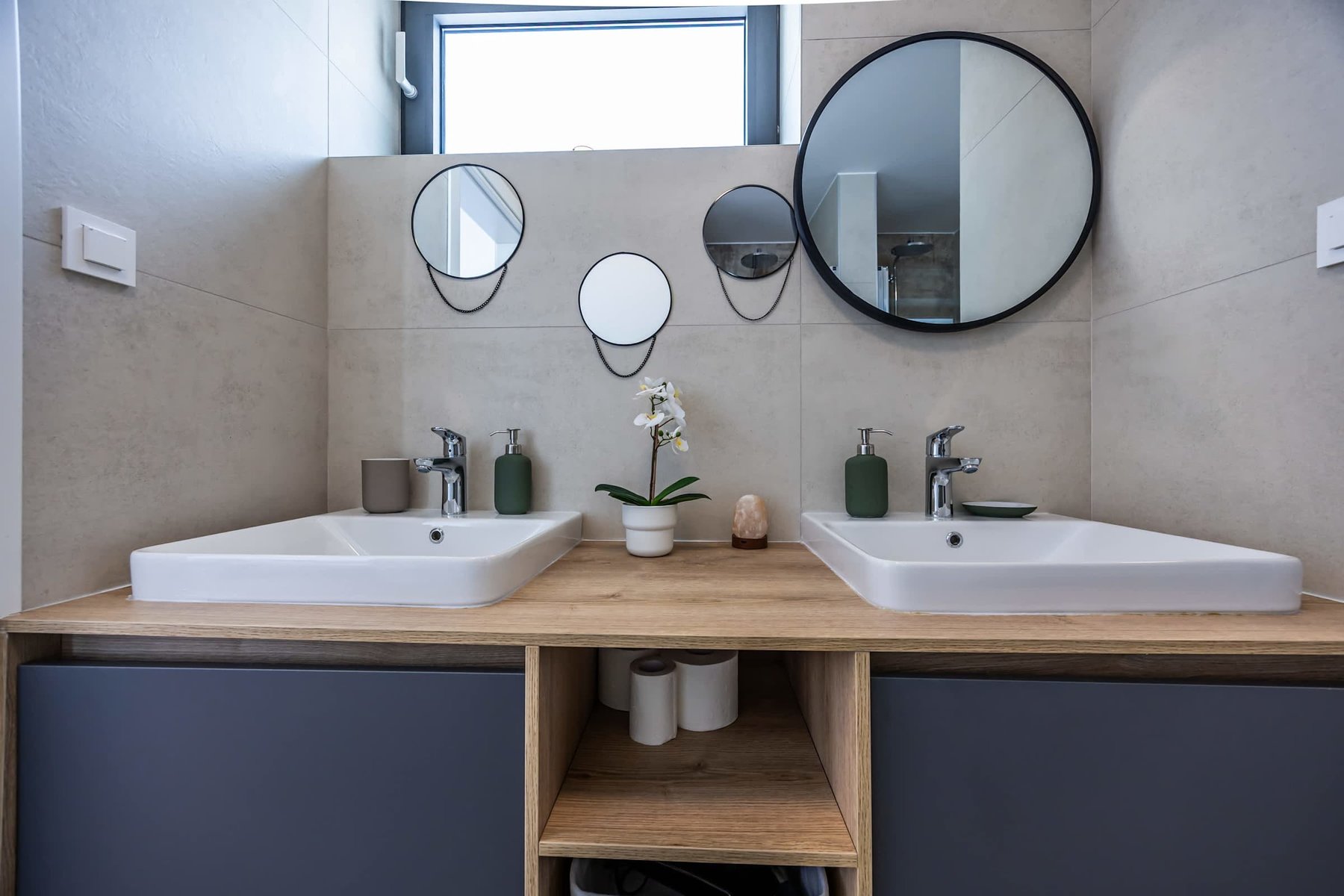 Twin Basins & Mirrors in the Upper Bathroom