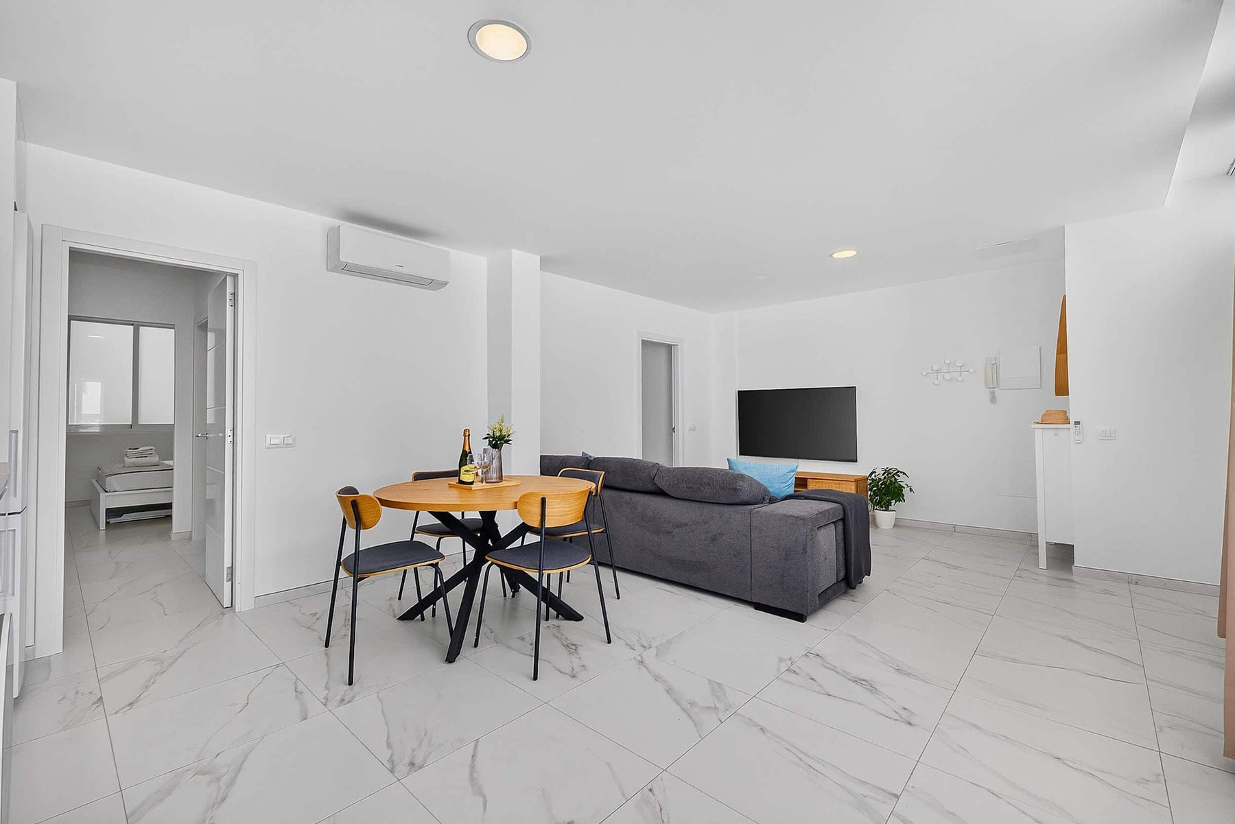 Open-Plan Living & Dining Room