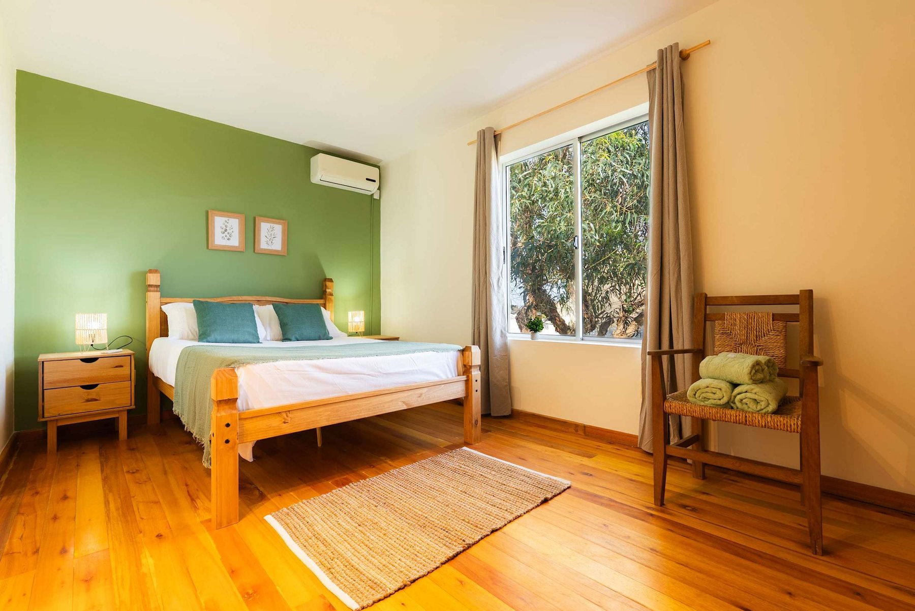 Bedroom 2 with Garden View