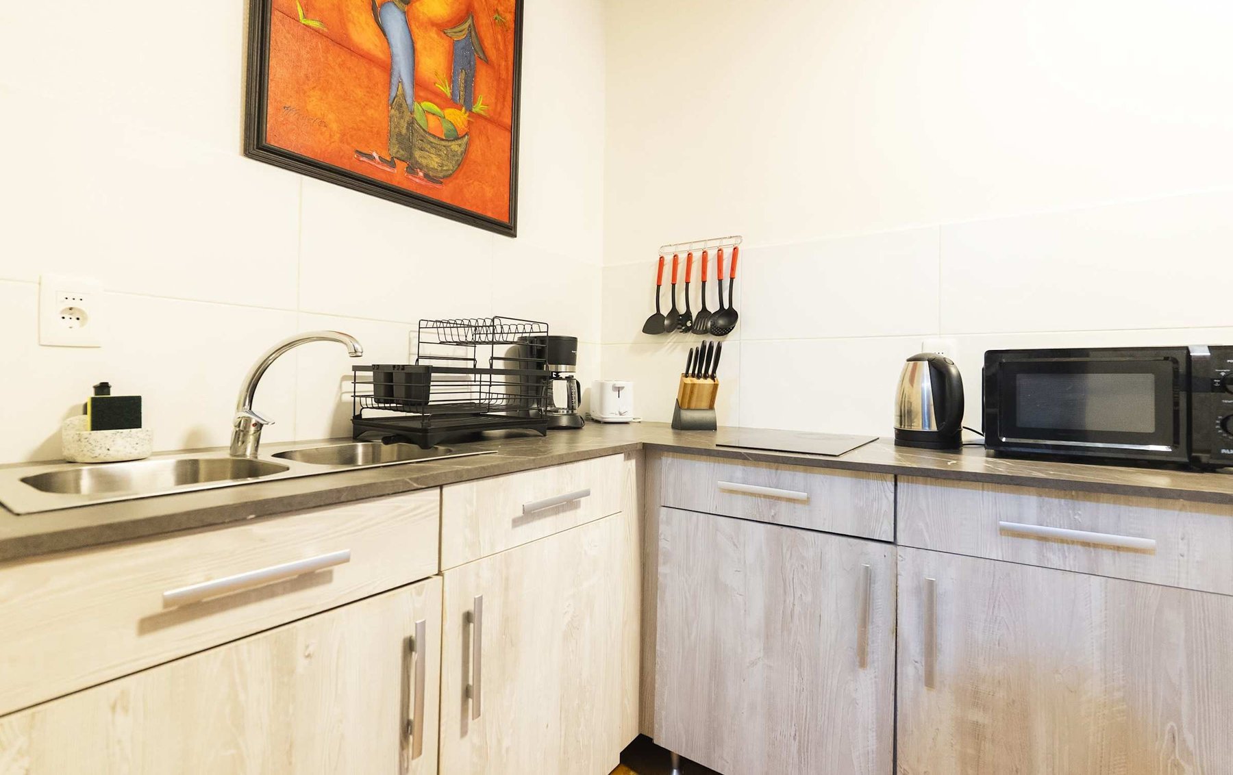 Kitchen with Induction Hob and Oven