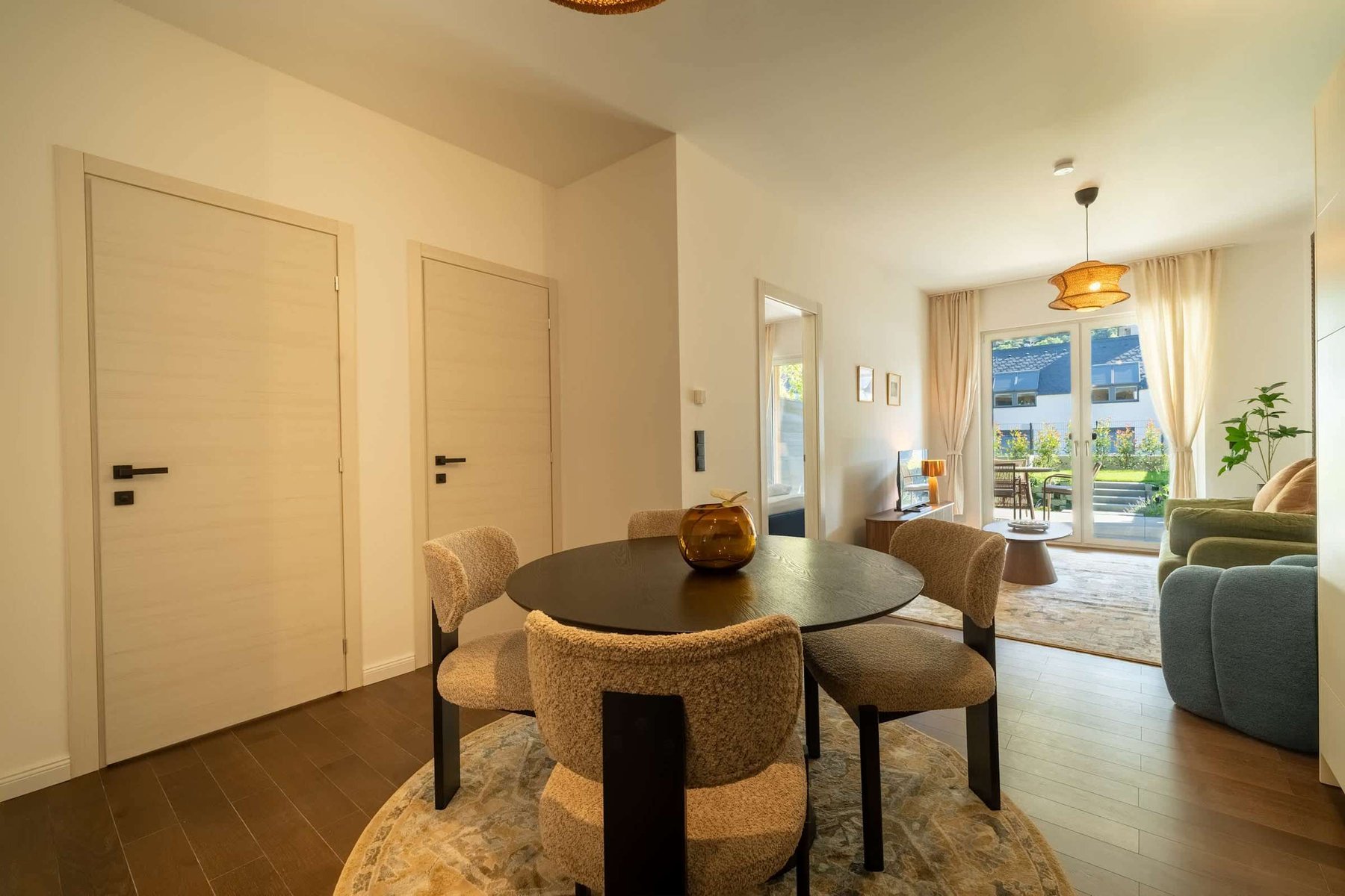 Dining area with doors to the terrace
