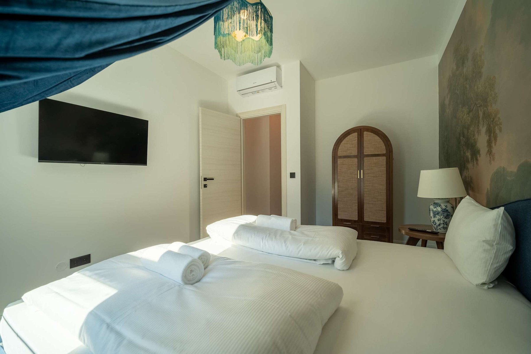 Bedroom 2 with TV